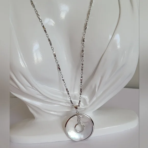 Vintage Long Chain Silver White Mother Pearl Shell Circle Boho Pendant Necklace - Picture 8 of 16